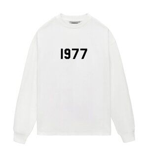 1977 ESSENTIALS Long Sleeve T-Shirt